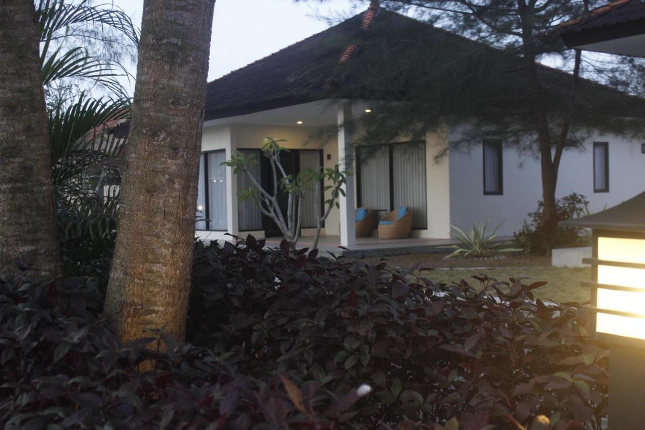 Belitung Holiday Resort Sijuk Ngoại thất bức ảnh